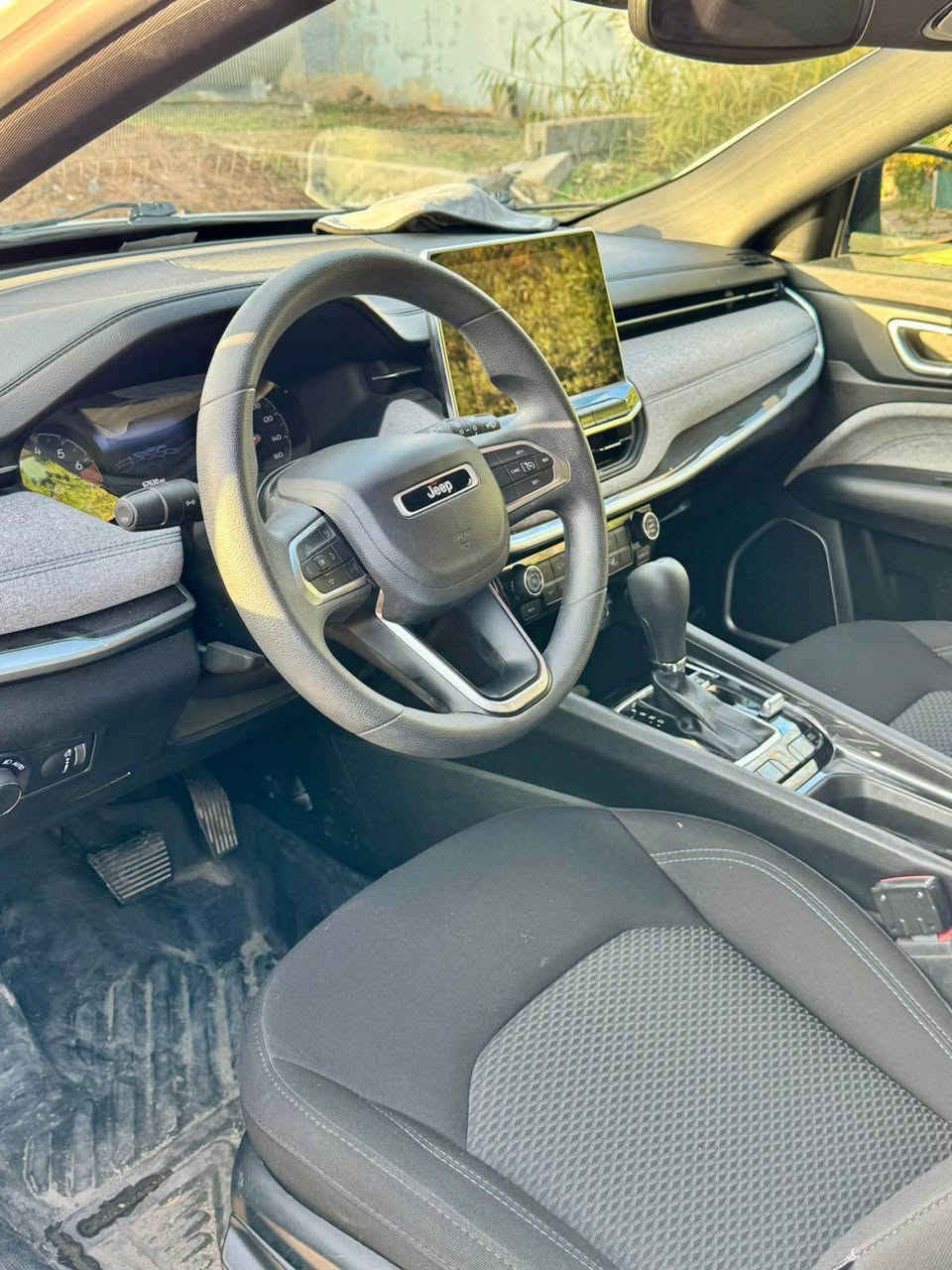 سلام عليكم 
جيب كومباس مديل 2023
سيارة موصفات مبينه الي يعرف بي ما يحتاج اذكر موصفات 
سيارة بدون صبغ دعامية ل دعامية 
رقم شاصي موجود بصور 
حادثة بس قبغ جنطة مكان تعديل 
كير محرك شرط ما مفتوح تحويل وكالا شرط 
مكان سيارة كركوك 

***********
سعر سيارة 155$ بي مجال بسيط 
بدون مراوسة بس بيع بلا امرن عليكم كركوك, العراق
