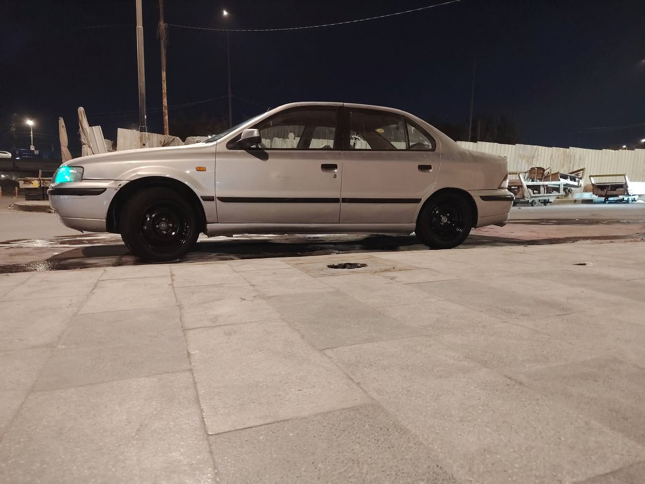 السلام عليكم سمند 12 مكفول من ضربه وتبديل وصبغ رقم كربلاء مكينه وكير مكفولات حداديه جديده تبريد ثلج سياره جاهزه ماشيه 190 الف السياره بيه جراد قليل السعر 42 وبيه مجال قليل للاتصال علا هذا الرقم ***********
