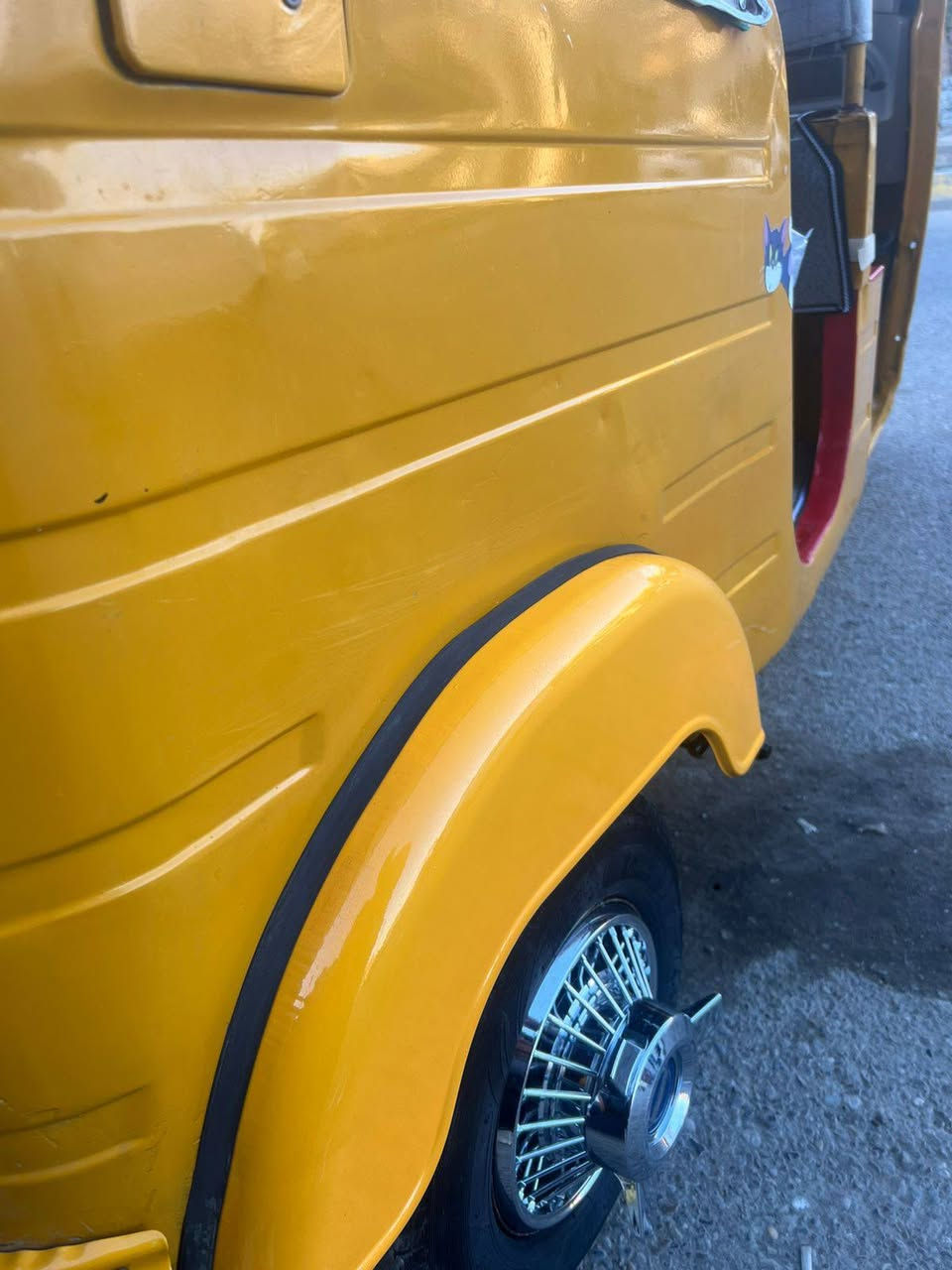 تكتك موديل اللبيع 2019رقم وسنويه رقم بغداد رقم نكليزي بسم صاحبي مكاني ديالى المفرك السعر 5/950
وبيها مجال حك الجيه 
***********
