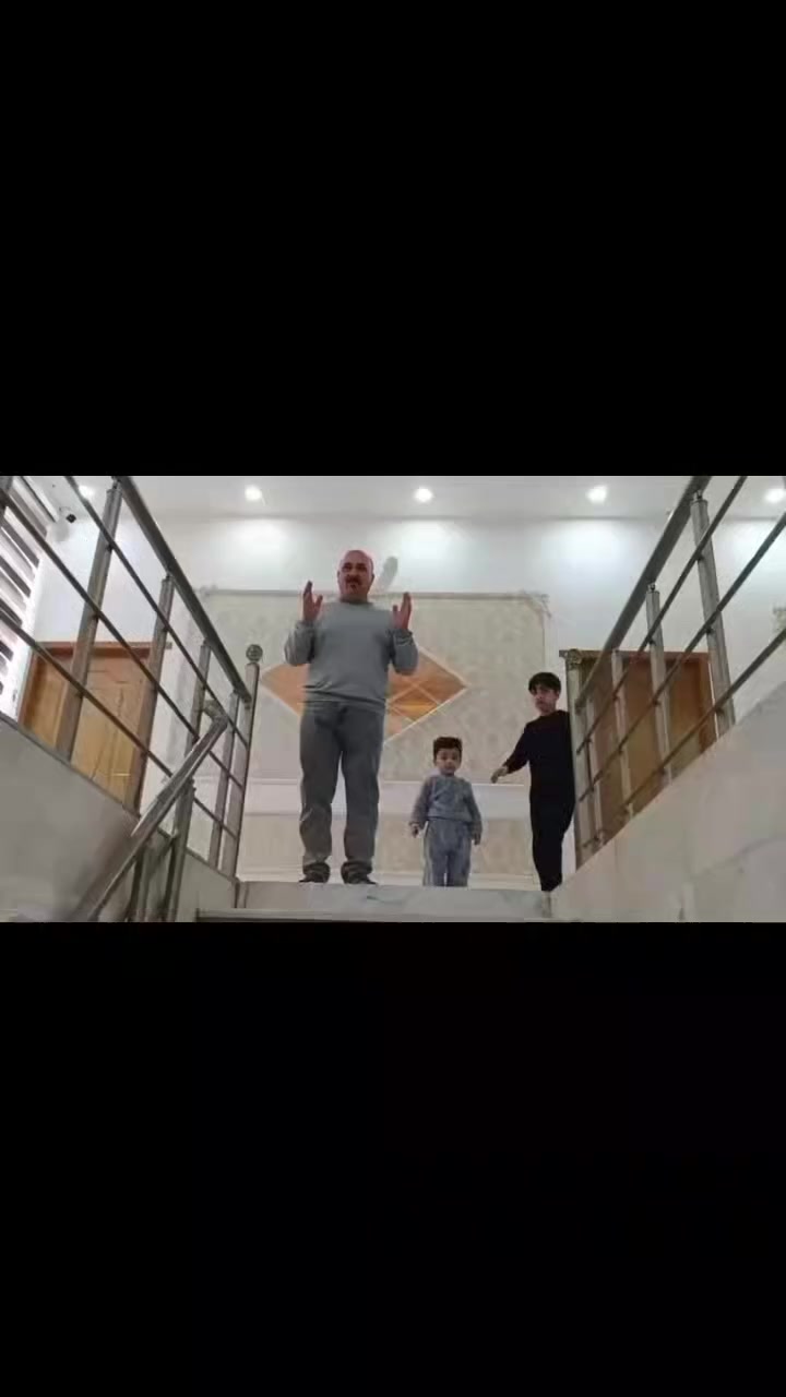 السلام عليكم
200 متر للايجار طابق اول
#الموقع حي المكرمه شارع الطاقه شارع 30
كامله مع اثاث سبالت عدد 6 
غرف عدد 6 
#تصلح مكاتب محامات مجمع طبي معاهد تدريس 
#تصلح دار سكن 
للستفسار 📞 ***********
عقارات ابو مصطفى العبودي
