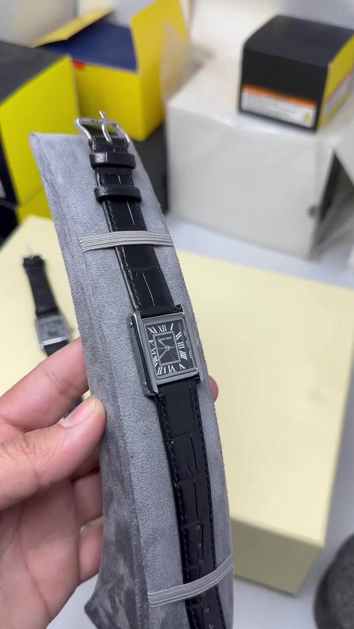 كارتير تانك
قطر ناعم 28
يلبس رجالي نسائي
مختمه سير وقفل وضهر 
زمبلك زفير 
قطعه مرتبه 
15 الف على اول تم


**إذا كنت صاحب هذا الإعلان وتريد حذفه لأي سبب، رجاءا أرسل رسالة إلى الدعم الفني**