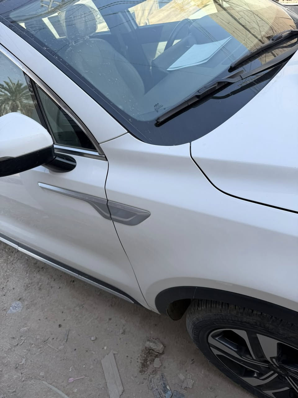 سورنتو 2022 فوول 1ع1
بنوراما 
بصمه تشغيل
بصمه ابواب 
شاحن واير لس  
جلد 
تحكمات ستيرن 
حساسات 
كامره دواره
7 راكب
3 قطع تبريد 
كراسي كهرباء
اوتو هولد 
داخل ابيض 
هندبريك بصمه 
شاشه
بردات خلفي 
ماشيه 46
باب خلفي كهرباء
السياره صاره بيها حرك وتبدل البنيد والجاملغ 
السياره ع ايدي اشتريتها زيرو مكاني نجف كوفه 
***********
***********
