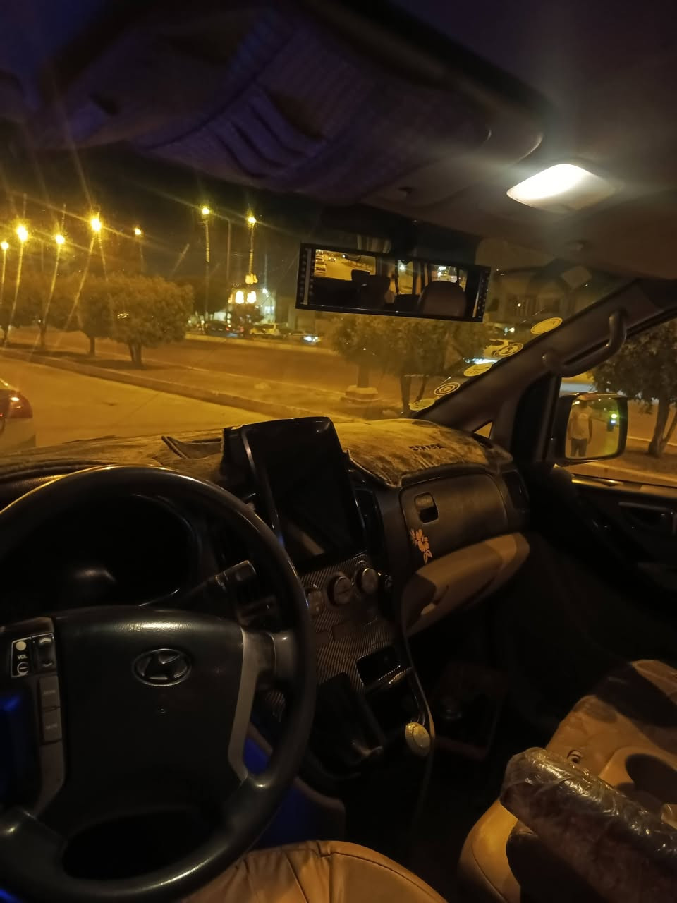 سلام عليكم ستاركس للبيع2008
بغداد بسمي. مصفره من كل شي تحويل مباشر 
تخم.تاير وصدر جديد تبريد جديد محرك زين  كامله من كل شي مكانه فلوجه. سعرها 130 وبيها مجال للطيبين  شباب. مكلف بل نشر رقم 📱 راعيها ***********..***********

