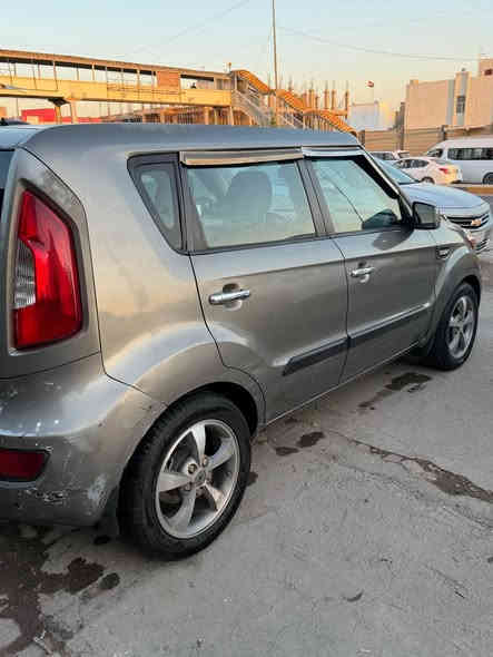 كيا سول موديل 2013 عضمتها حلوة تحتاج صبغ حزام للبيع 80 وبيها
مجال للاستفسار الاتصال *********** بغداد
