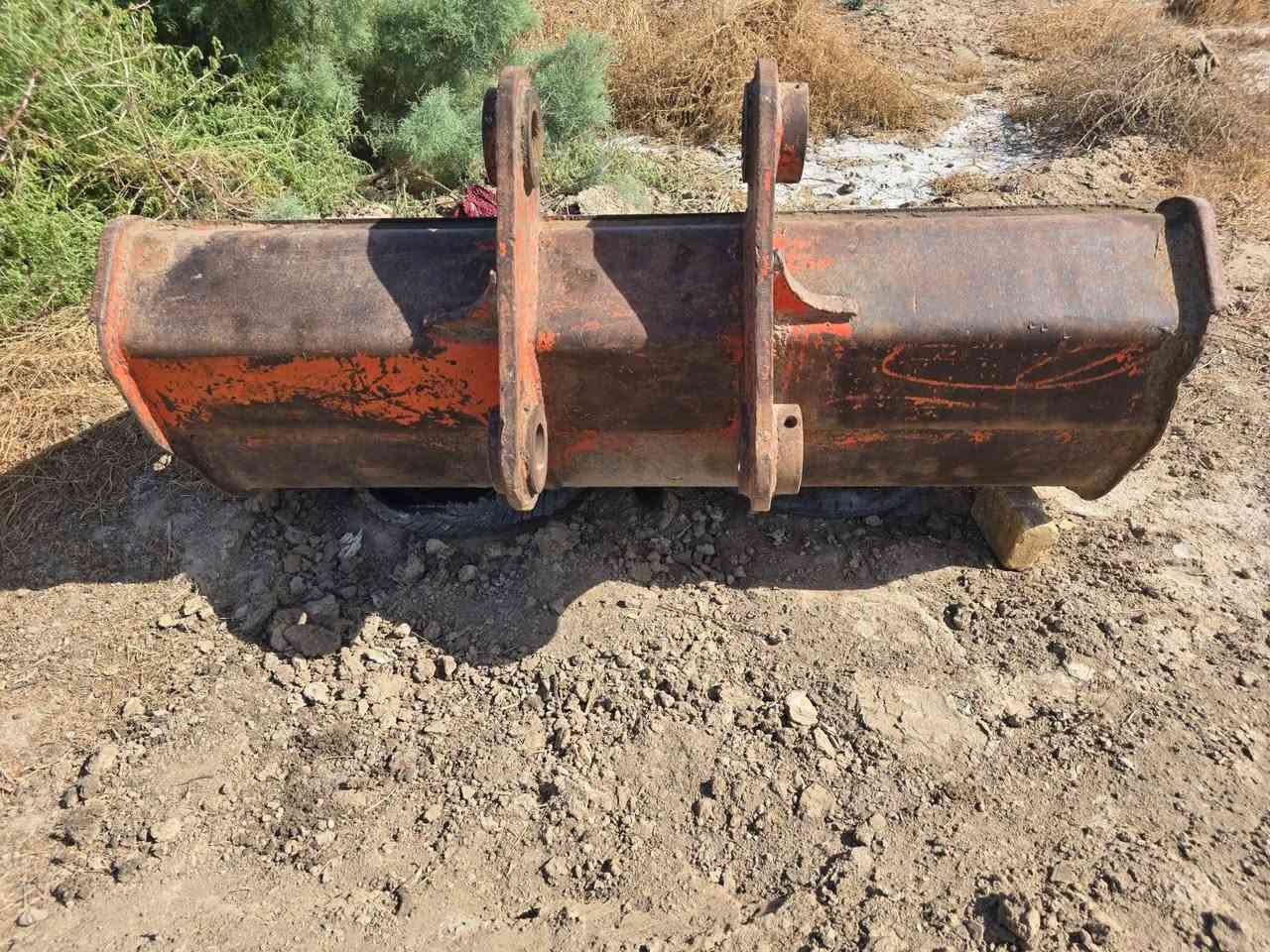 السلام عليكم كيله للبيع قياس 172 جديده جاهزه للشغل حداديه نضيفه كلش العنوان قلعه السكر 
رقم الهاتف***********
