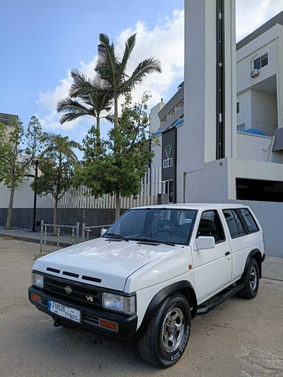 #Nissan_Pathfinder_Model_94
Moter vites mikanik cherkee 
Super nadafee / Full option 
Farch jdid / 4WD / March pied 
ماشي 186 ألف / بعدو بوية شركة 
موجود بي طرابلس أبو سمراء 
تليفون 76168406
سعره 2500 دولار 
ما في حوادث / كيان شركة 
مسجل بعمل صك بيع بإسم لشاري 
رنج خارق لجمال ونضافة طرابلس, لبنان


**إذا كنت صاحب هذا الإعلان وتريد حذفه لأي سبب، رجاءا أرسل رسالة إلى الدعم الفني**