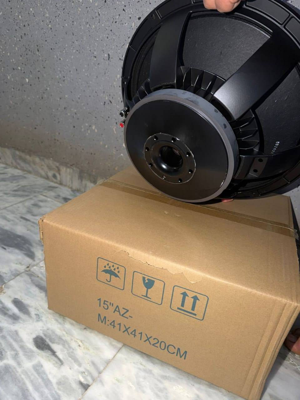 السلام عليكم سماعه حجم 15 انج القدره 600 واط متوفر توصيل جميع محافظات ترهم علئ وW17 وRCF وEV وباقي الموديلات


**إذا كنت صاحب هذا الإعلان وتريد حذفه لأي سبب، رجاءا أرسل رسالة إلى الدعم الفني**