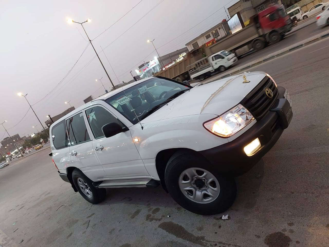 سلام عليكم
لاندكروزر سلك 2005 اصل  رقم أربيل بسم كردي تريد وكاله تريد تحويل سياره جاهزه على اخير حبايه مابيه نقص برغي 
سياره بيه صبغ جاملغ امامي وبنيد  فقط بدون دواخل والباقي كفاله عامه 
مكينه وكير مكفولات 
تبريد ثلج 
حدايده شرط تراي 21 
لوكير شغال فورويل دفع خفيف ثقيل كله شغال 
سبير تعليك 
7 راكب  
تخم تاير بالون جديد السعر 165 الرقم ***********
مكاني نجف ناحيه الحريه
