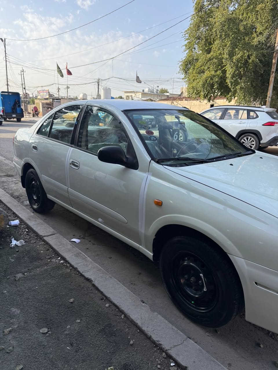 السلام عليكم للبيع نيسان سني 2008 ياباني رقم بغداد الدولي بأسمي رجاءاً رجاءاً اقره المنشور قبل لتتصل السياره بيهه بچم وبيهه تبديل كم قطعه بس السياره جاهزه للأخير مكينه كير تبريد حداديه كشنات مدوشمه جلد وارضيه وتنته وكاعيات سفاري حته الستيرن شادلهه مال يابان يجي حياكه جلد تخم تايرات تخم وياله بطاين مال بيبان دعاميات مازدات بكلايتات كلشي جديد للبيع السعر 90 ورقه رقم الهاتف ***********
