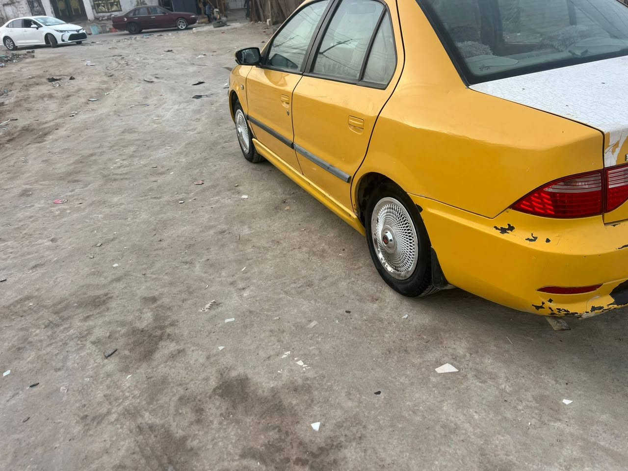 سمندسورن شكل الجديد سياره مكفوله حته م̷ـــِْن الخياس مراوس وبيع مصفره م̷ـــِْن كلشي السعر 25وبيه مجال بسيط مكانه ناصريه شارع النبي براهيم ***********ومراوس بياباني هم اراوس مكينه وكيروتخم تايروباتري ڱڵـه. شرط التراي والفحص ناصرية, ذي قار
