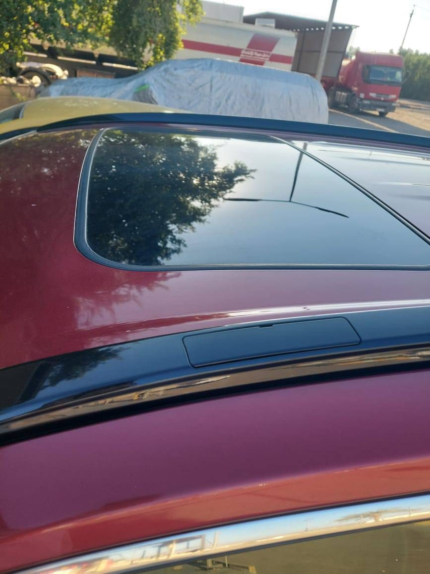 للبيع تيوتا راف فور موديل 19 بدون ايرباك وارد أمريكي فول 
موصفات السعر ٢٠٥ $ وبيها مجال 
حادثها شبر فوق البكلايت الخلفي فقط 
رقم الهاتف *********** 
 الموصفات 
1- بصمة تشغيل 
2- فتحة سقف 
3- كشنات سبورت جلد حضن 
4- صندوق شفط كهرباء 
5- رادار 360 درجة 
6- سياقة الية
