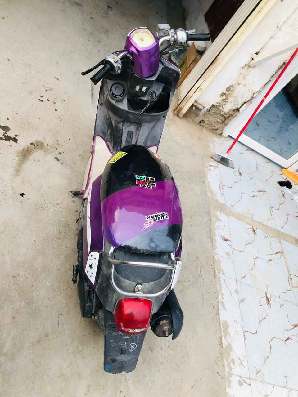 بوليس كابريتر فول جاهزة بدون اي نقص سلف هندر كهربائيات فول 600 وبيها مجال مكاني مفرق ***********
