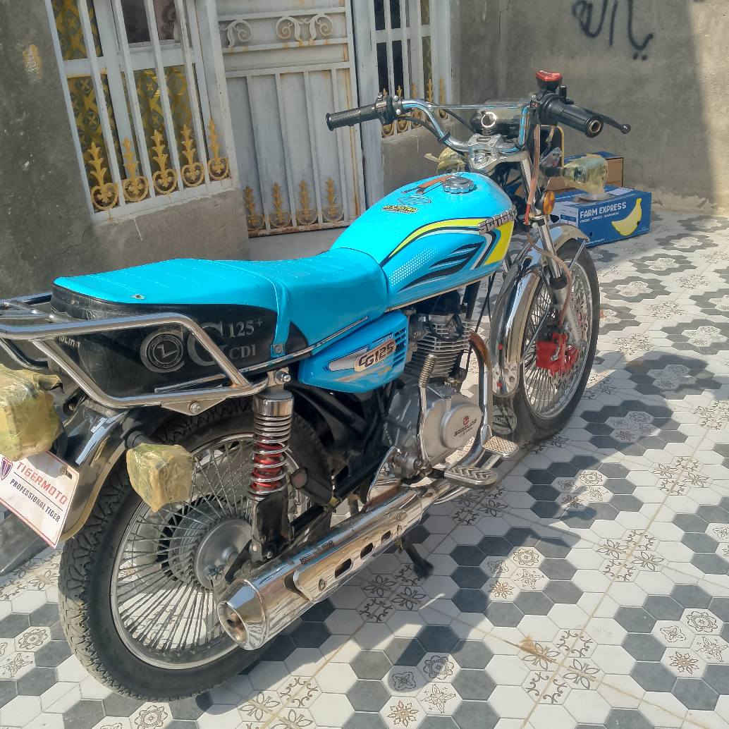 سلام عليكم دراجه للبيع تايكر موديل 25اخت الجديد سعر 675وبيهه مجال رجااا المو شراي لايتعبني لاستفسار لاتصال ع الرقم التالي ***********////***********
