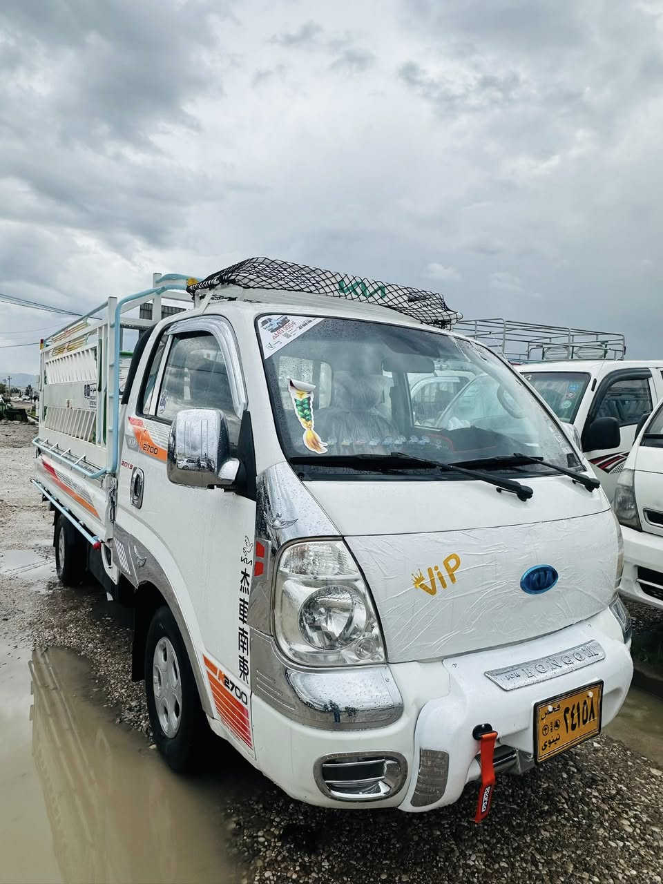 شيخان معرض هاولاتي
كيا 2700 موديل 2012 منافيس اصلي شرت وكاله و غرامه كير مكينا اكسن شاصي به شرت سعر77 //***********
