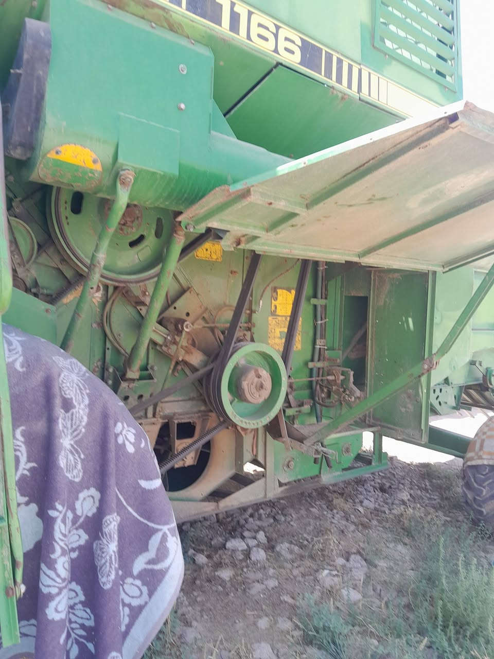 حاصدة جندير موديل ٩٩حجم ١١٦٦ منفيس السعر ٢٢٥ $ورقة***********
