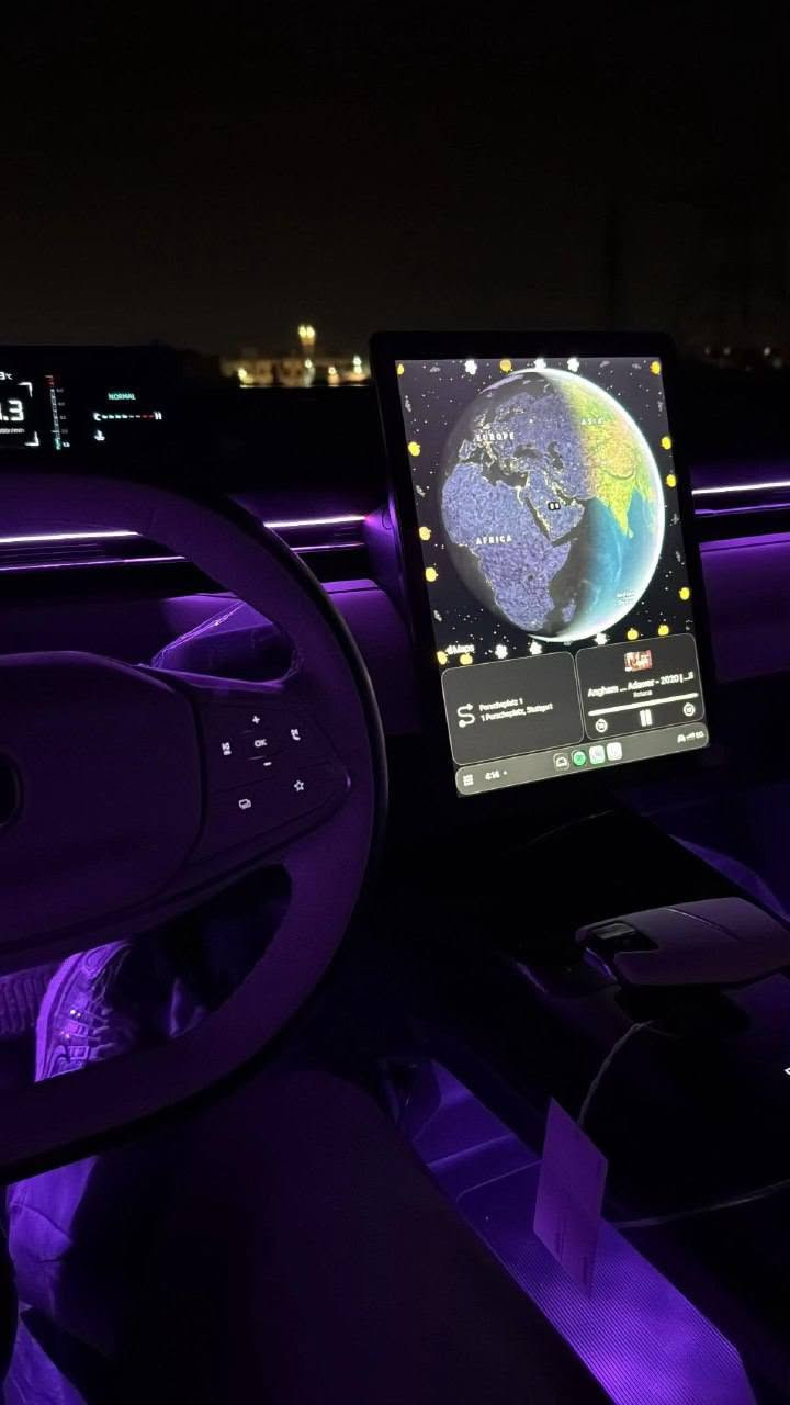 شانجان ايدو بلاص 2025 
ممشى 27100 
سياره vip لو اشرحلك لباجر مواصفاتها متخلص مكفول من صبغ فقط  باب خلفي ضربه مثل ماموضوح بالصوره من ورا ابو دراجه مكاني بغداد الشعب رقم هاتف ***********
