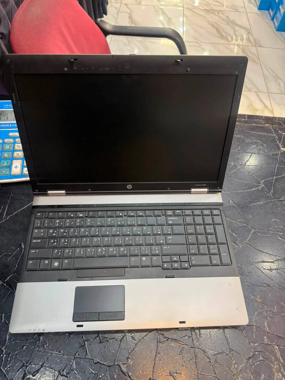 Hp probook 6550b
الرام 4gb
و الخزن 320gb
المعالج core i 5 
السعر ١٠٠ الف بس 
و تجي منقصه وندوز بس تنصيب النضام عليك لان ممسوح النضام
***********
