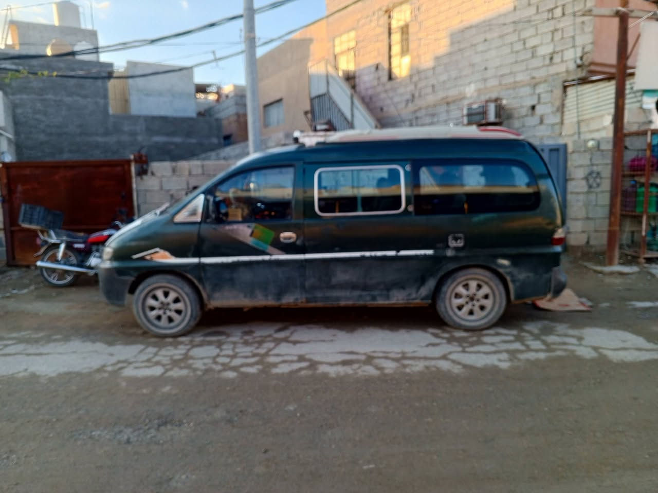 سلام عليكم ستاركس ١١ركب رقم بغداد اجره للبيع او المراوس بسياره بتره ٨راكب نفس السعر اكون باقي تفاصيل بالخاص او الاتصال على الرقم *********** السعر ٣٨ مكاني ديالى بعقوبة
