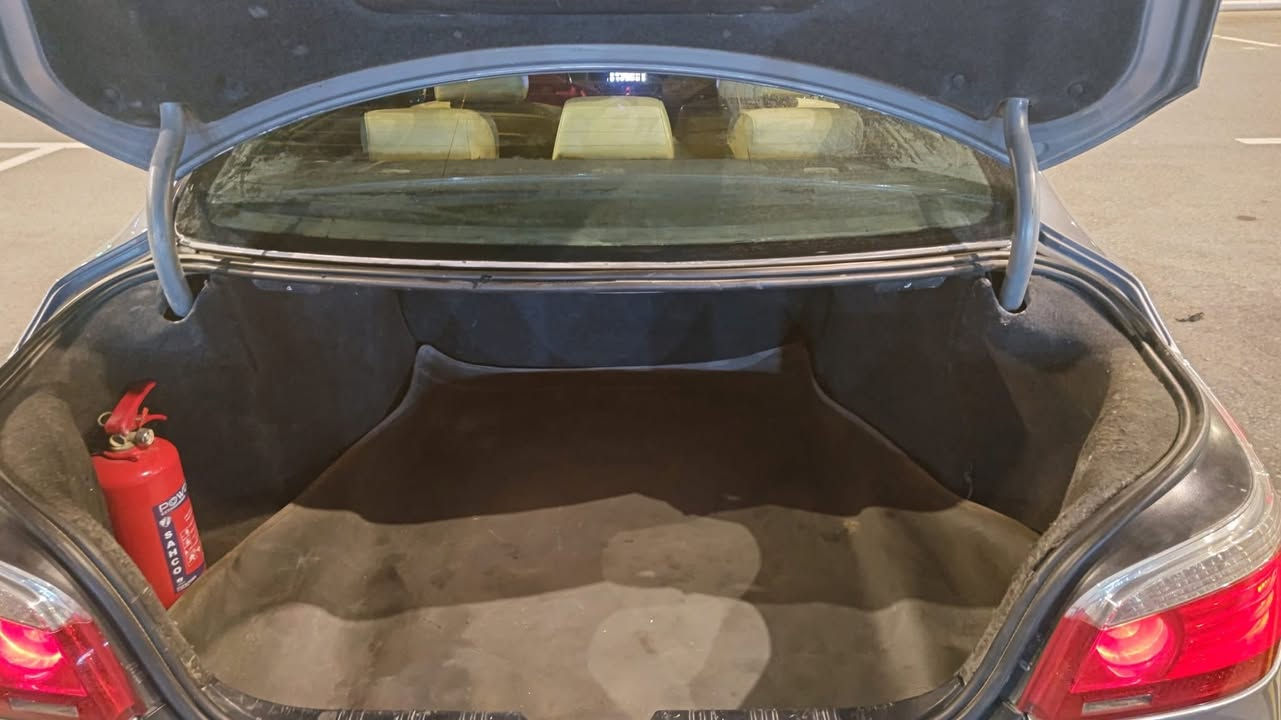 ميماتي E60 موديل ٢٠٠٥ رقم اربيل راعيهه عربي تحويل وكاله بشرط الي يعجبك كير مكينه بشرط تدفه كشنات تحكم حساسات بدون ضربه صبغ عام جماليه صدو جديد ماعده دبلات مكانهه بغداد الشعب ***********هزتهه ٢٤السعر ١١٠
