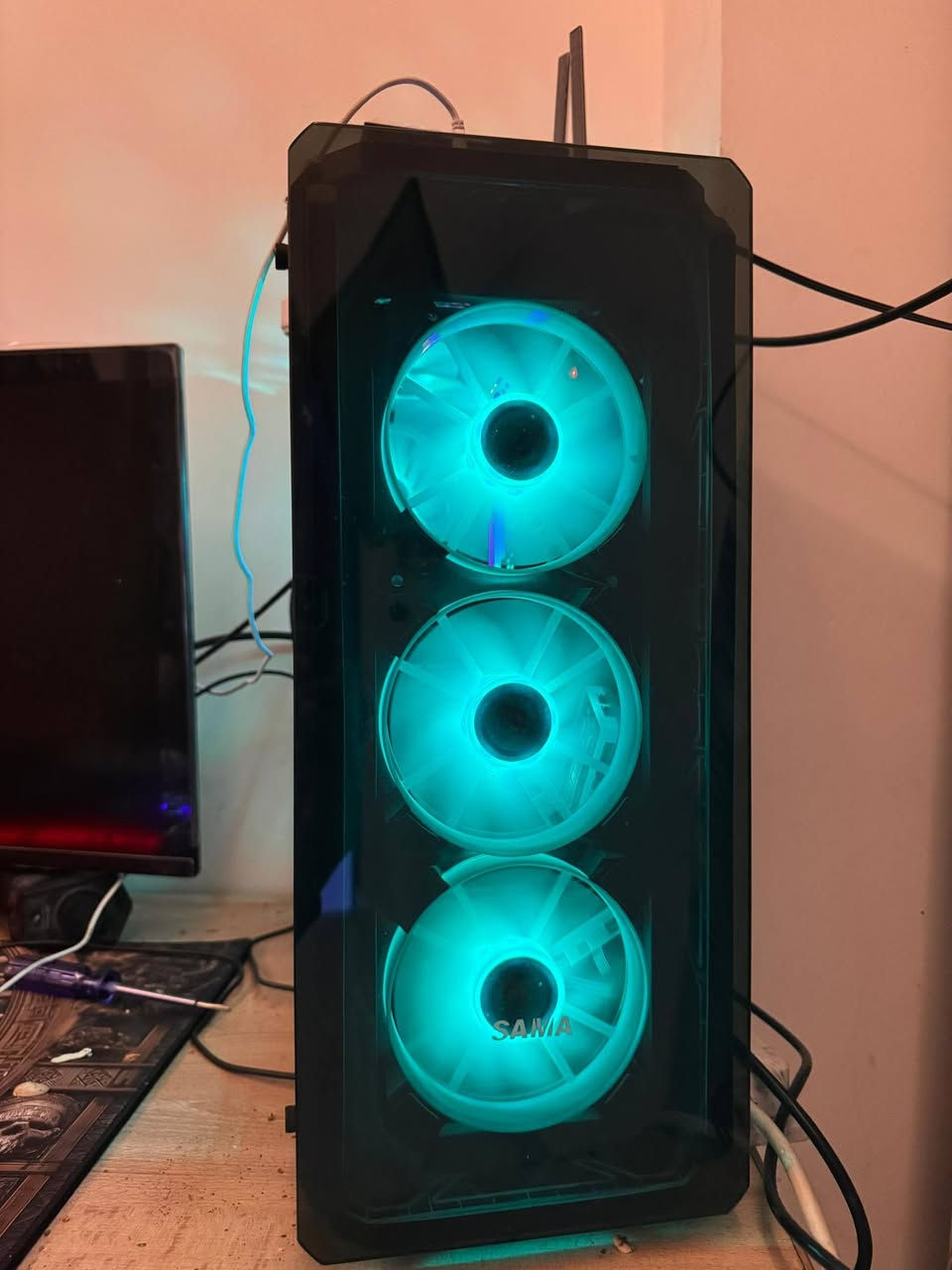 CPU: AMD Ryzen 5 3600
• GPU: NVIDIA GeForce RTX 2060
 • Motherboard: B350
 • RAM: 16 GB
 • Power Supply: 550W
 • Case: Sama
 • Storage:
 • M.2 SSD 2 TB
 • HDD 1 TB
 • HDD 500 GB

سعر650الف


**إذا كنت صاحب هذا الإعلان وتريد حذفه لأي سبب، رجاءا أرسل رسالة إلى الدعم الفني**