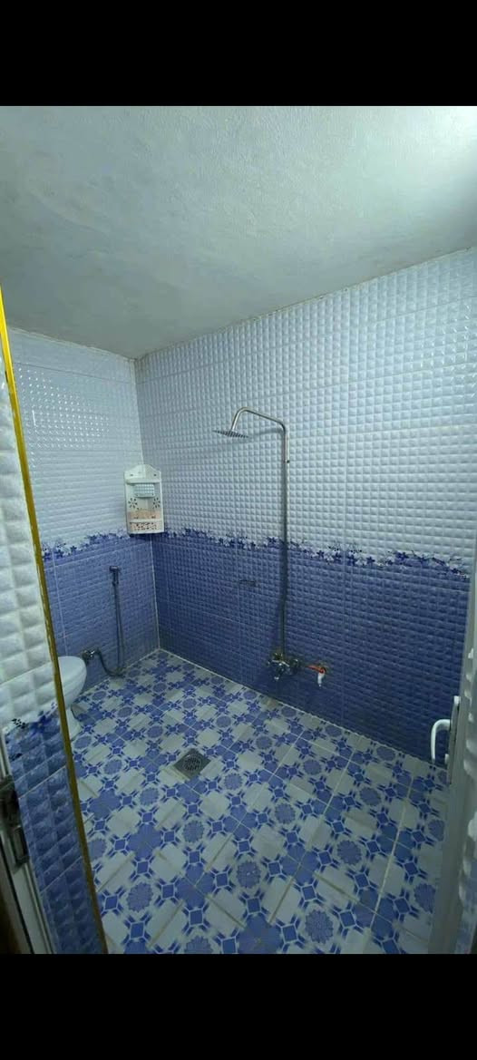 دار للبيع مساحه 125 تقطيع الصحفين طابق ونص فول السعر 113وبي مجال ستد حديث شرعي موجود
( مكتب المدينه للعقار )

رقم الهاتف: ***********
               ***********
