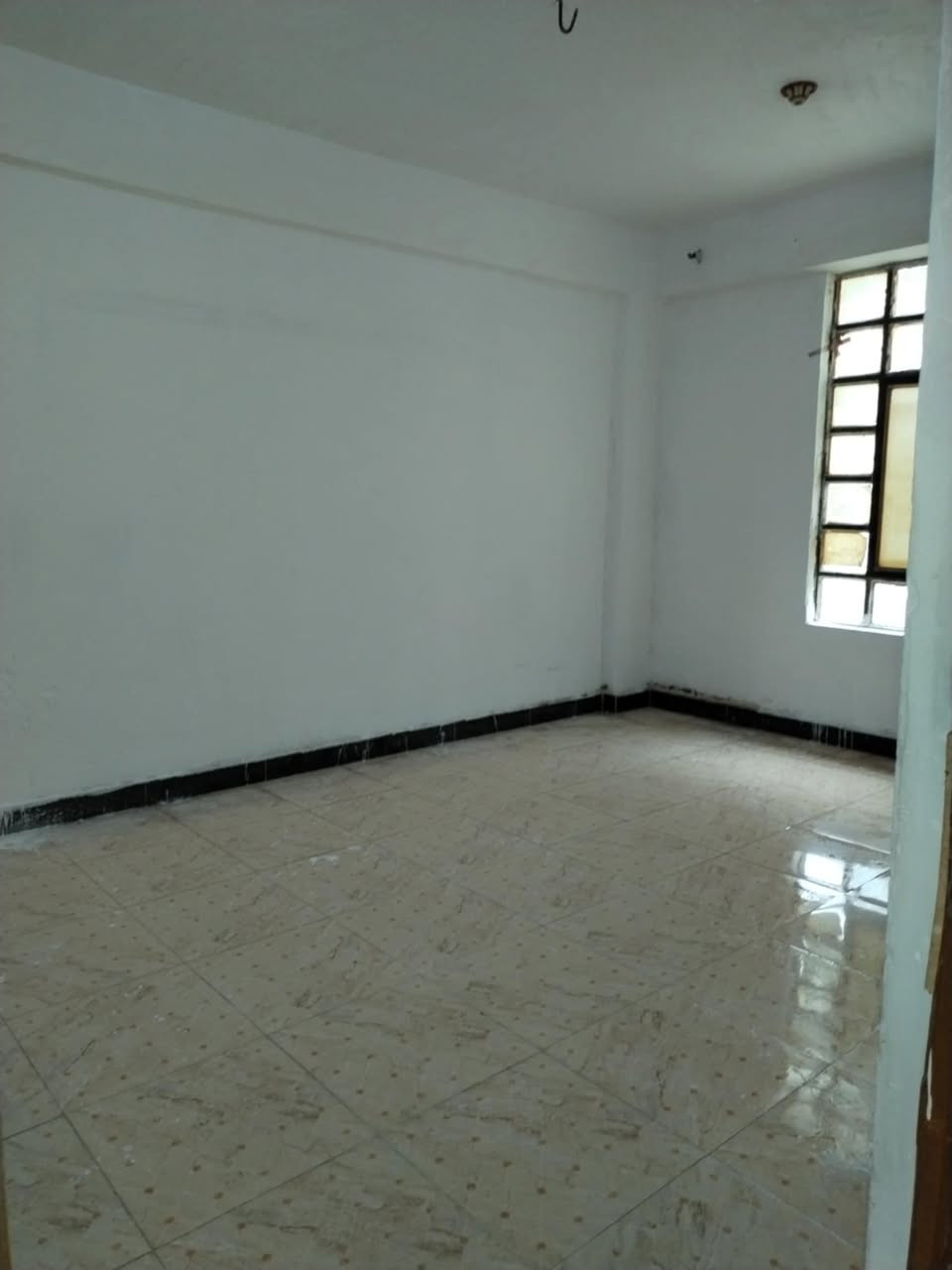 شقه لاجار
قرب شارع ام عمار. *********** وتساب
