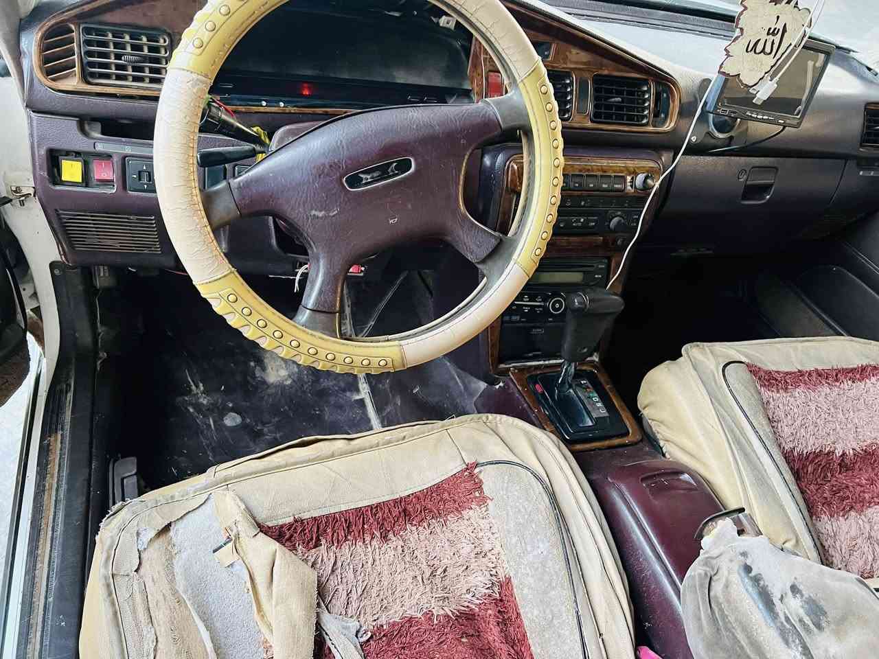 تيوتا شيزر موديل 1991  رقم ديالى  محرك كير جديد ومابيها نقص كير اوتماتيك سياره حلوه ونظيفه بيع او مراوس مكاني ديالى الخالص  السعر 37 وبيها مجال 
بسيط 
***********
***********
