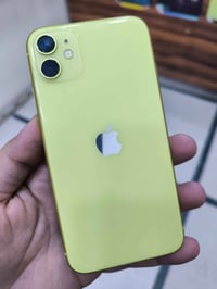 آيفون • ١٢٨ • بطارية ٧٧