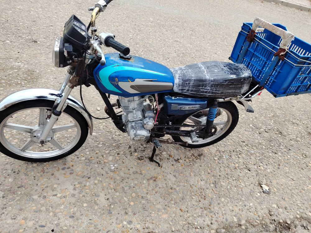 دراجه أيراني البيع السعر325وبيها مجال كلش قليل نتصال*********** الميمونة, ميسان
