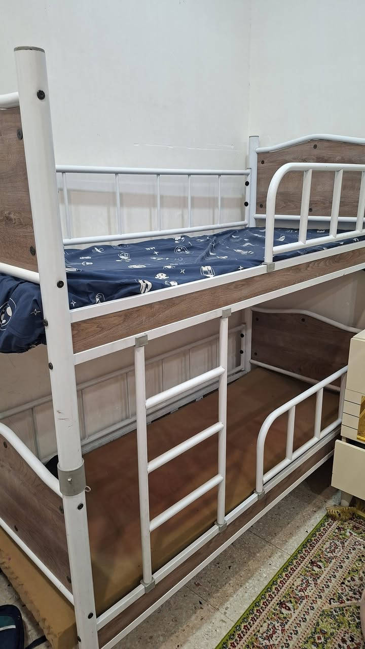 اصليه تكمه ب١٦٠ اخت الجديده
***********
