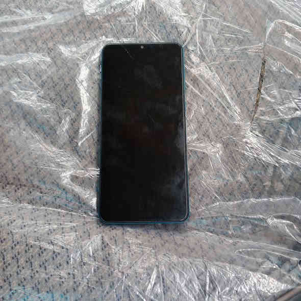 سلام عليكم سامسونكA02للبيع الجهاز نضيف كله شغال بي شخطوط بشاشه ماماثرات ذاكره64محتاج ودابيع مكاني بغداد المشتل الشراي يخابرني وبخدمته***********
