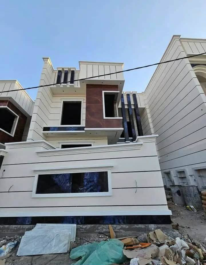 ابداع التفاصيل وترتيب  المحتوى يبدأ من هناحصرياً من خلال هذا العرض المميز في هذا المجمع السكني يتوفر لدينا اكثر من منزل بتفاصيل مختلفه واليكم احد هذه التفاصيل 

#دارللبيع يتكون البيت من غرف نظام سويت  

#صحيات خارجيه و داخليه 

#ابواب قاصه 

صاله 

#استقبال

#مطبخ حار و بارد

#حديقه

#كراج

#المساحه 200 متر

#السعر215  

تبليط الباب البيت

#الموقع ابي الخصيب منطقه البهادريه شارع الامام علي

#الاساس رفت

#البيت طابو عراقي و كاله ب اسم المشتري و نسخه من الطابو

#للاستفسار الاتصال على

***********
*********** البصرة, العراق
