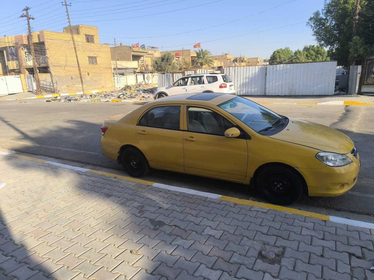 السلام عليكم بي وايديG3مديل2013 رقم بغداد باسمي  رقم نكليزي جديدمصفره هيئه وغرامات كير عادي مكينه هوندا  تبريد ثلج❄️ خير من الله السياره صدر امامي خلفي كله جديد فقط هلالات الخلفيه معمره اثر خياس بصيط 
ما ناقصها شي كبل لشارع السياره مواصفات سياره فتحه بصمه حساسات مري ترحيب شاشه مكاني بغداد 
سعر47وبيها مجال 
رقمي***********
رقمي ثاني***********
