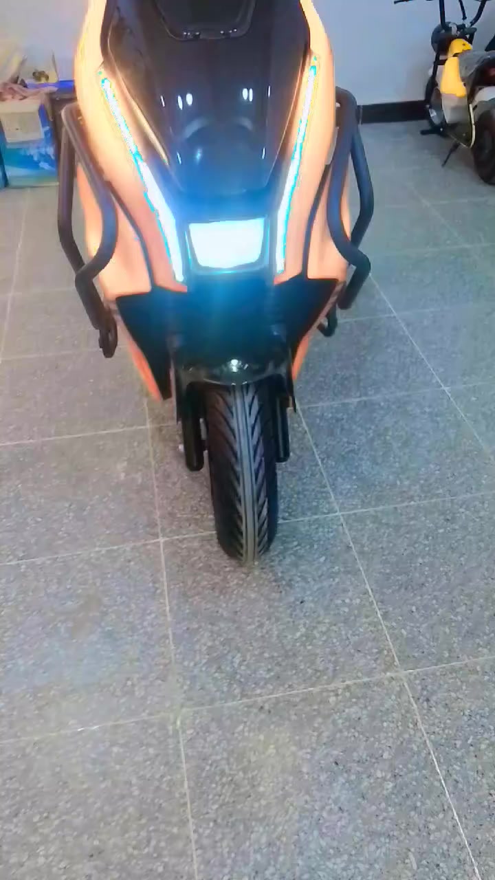 الخفاش المدرع 
بطاريه ليثيوم 72 v
30A
قدرت الملف 1500w
اطارات حجم 12انج 
دسكات خلفي وامامي 
كوالتي اوربي


**إذا كنت صاحب هذا الإعلان وتريد حذفه لأي سبب، رجاءا أرسل رسالة إلى الدعم الفني**