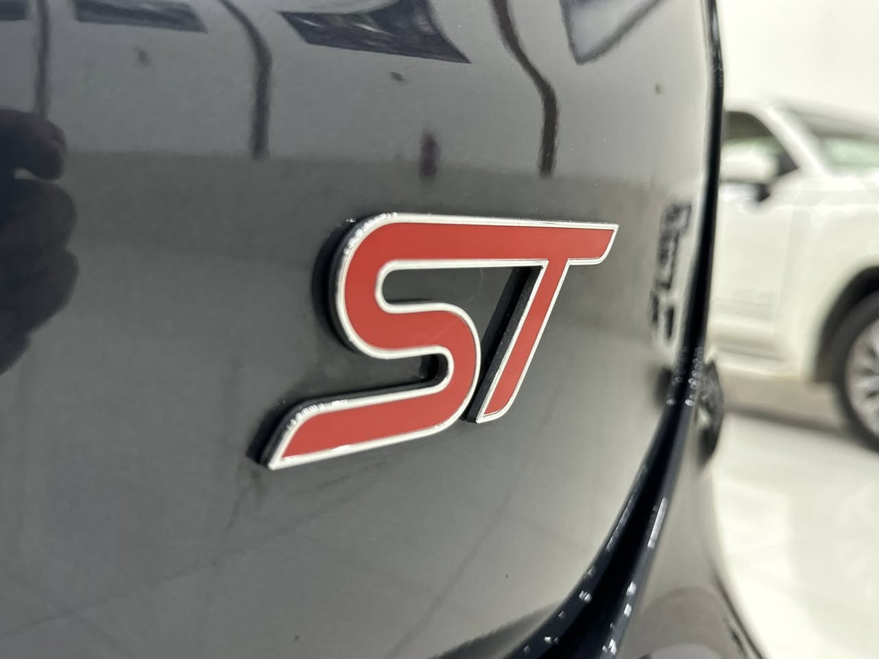 السلام عليكم من رخصه الادمن الحلوه للبيع فورد ايدج موديل 2023مواصفات ST يعني مواصفات خاصه الي يعرفن بيهن اعلى فئه بل شركة  ومحرك 6توين تيربو 🚀 تجي ومايحتاج اذكر مواصفاتها  ضررها جاملغ بنيد بدون دواخل  السيارة ايرباك فقط الدركة وراجعه بلادي السيارة رقم اربيل وبسمي تريد تحويل تريد وكاله اني حاضر مكان السيارة اربيل ماشيه 35 ميل 
رقم ***********
