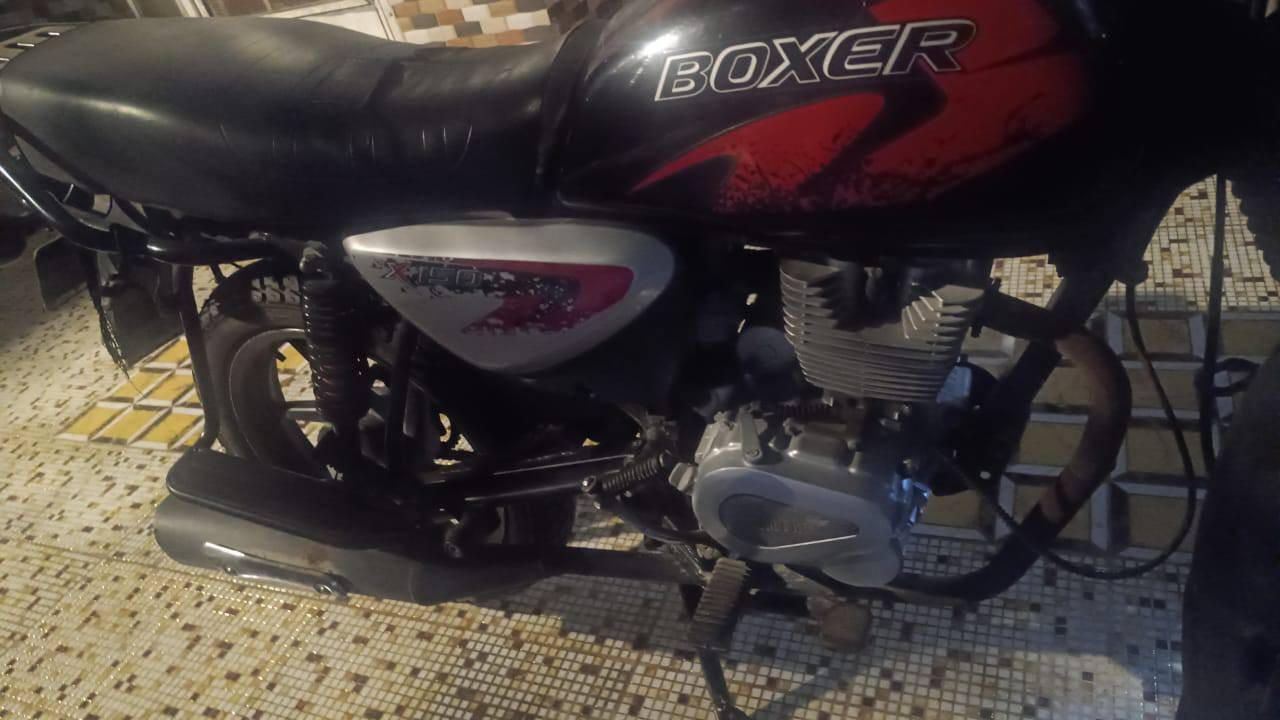 دراجه بوكسر رقم وسنويه جاهزه مكاني ابو الخصيب سعر١٦٠٠قفل الأتصال واتساب عالرقم*********** البصرة, العراق
