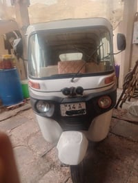 تكتك باجاج 21 • لوحة انكليزية • حي المربع