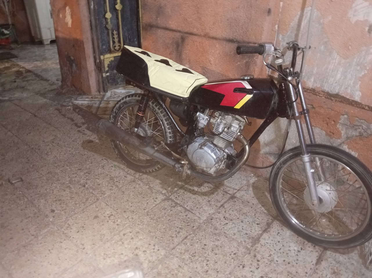 دراجه ناعمه للبيع السعر 160 والعنوان بصره حيانيه ***********
