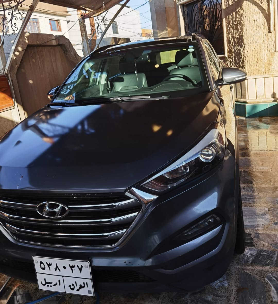 توكسن 2017  للبيع نضيفه كلش الضرر بس بوند فول مواصفات السيارة ابسمنا كاربون بانزين بيها 
للاستفسار 

 0751 523 5965
***********
