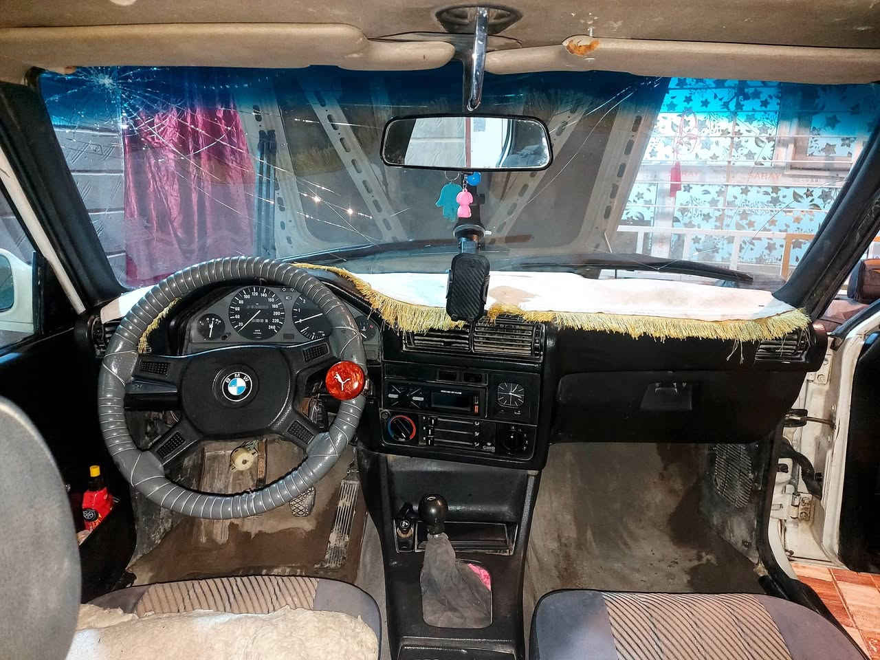 من رخصة الادمن المحترم سلام عليكم  بيام زعره رقم بغداد اللماني محرك اربعه قايش  كير صدر امامي خلفي جدد شرط تخم تاير جديد سياره جاهزه كهربائيات بلاد  فقط مبدل جاملغات امامي قديمات تعبانات للستفسار *********** سعر ٢٨ مكان محافظة الديوانيه قضاء الشاميه
