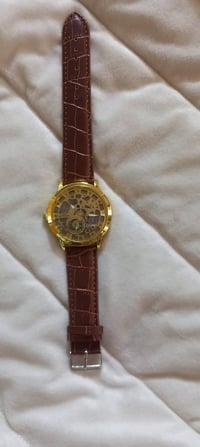 ساعة • توصيل