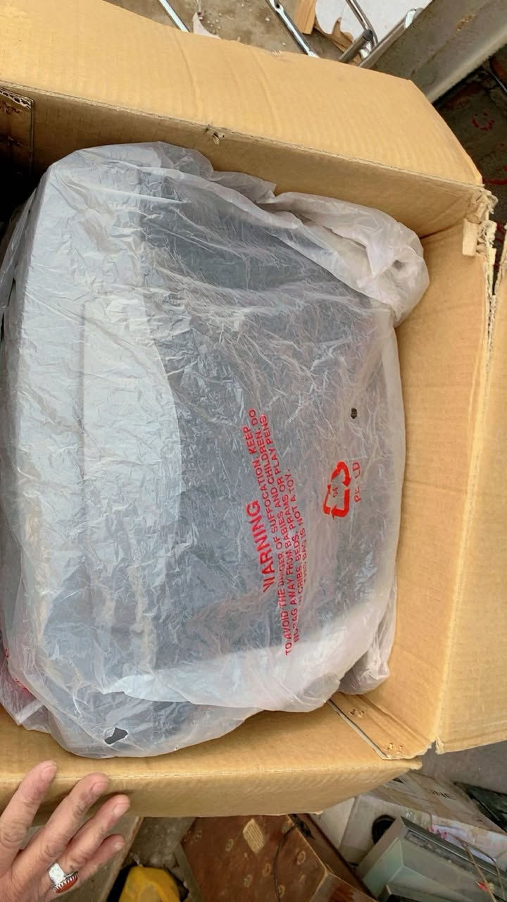 تلفزيون قديم للبيع ***********
