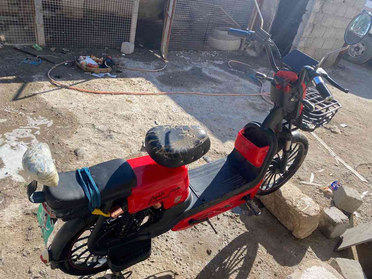 1سلام عليكم    باسكل شحن حجم 20 فول الباسكل  مانقصه اي شي والله العضيم  برغي مامفتوح  منه 2  البطاريات   ستوهن بدلتهن  ماصالي  سبوعين  مستخدمات  
 3بي جهاز نذار عن السرقه 4 بصمه تشغيل عن بعد  5 مكاني كربلاء  شارع الدره  6 سعر 380الف وبي مجال لطيبين 
هاذا الرقم نتصل عليه واني بخدمتك 
***********
