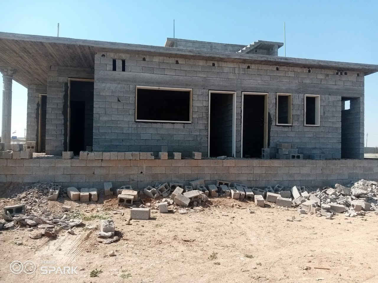 كادر عمل حجر حلان تطبيق الواجهات وكوبلنات وشبابيك وجلي ودرز كرسته وعمل شقل درجه اولى باسعار مناسبة الاستفسار عل رقم ***********
