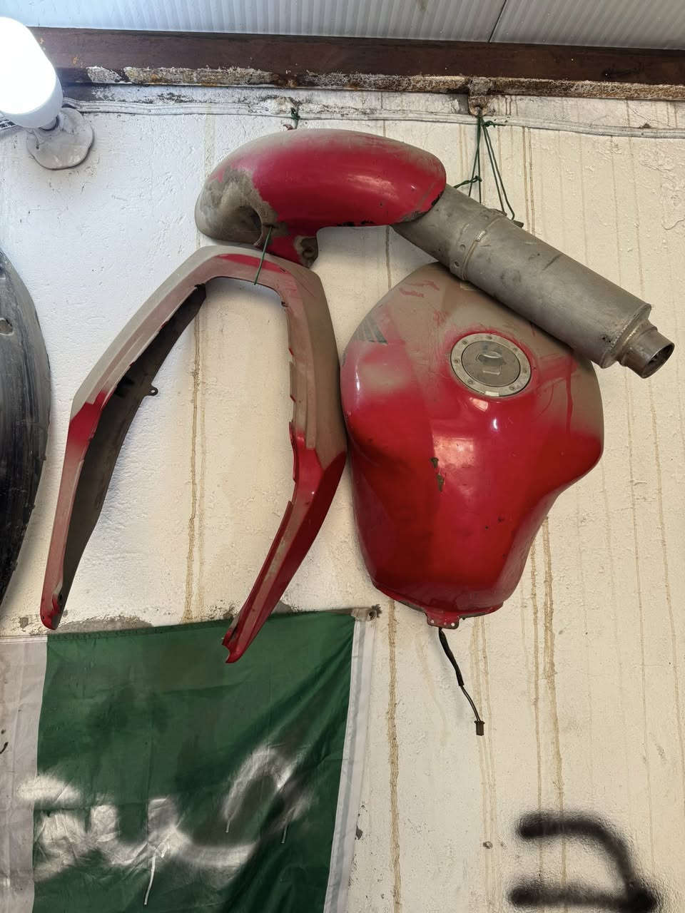 سلام عليكم ويل إفوراي وتانكي وكزوز للبيع شتنطي بيهن اخذهنً*********** مكاني ميسان
