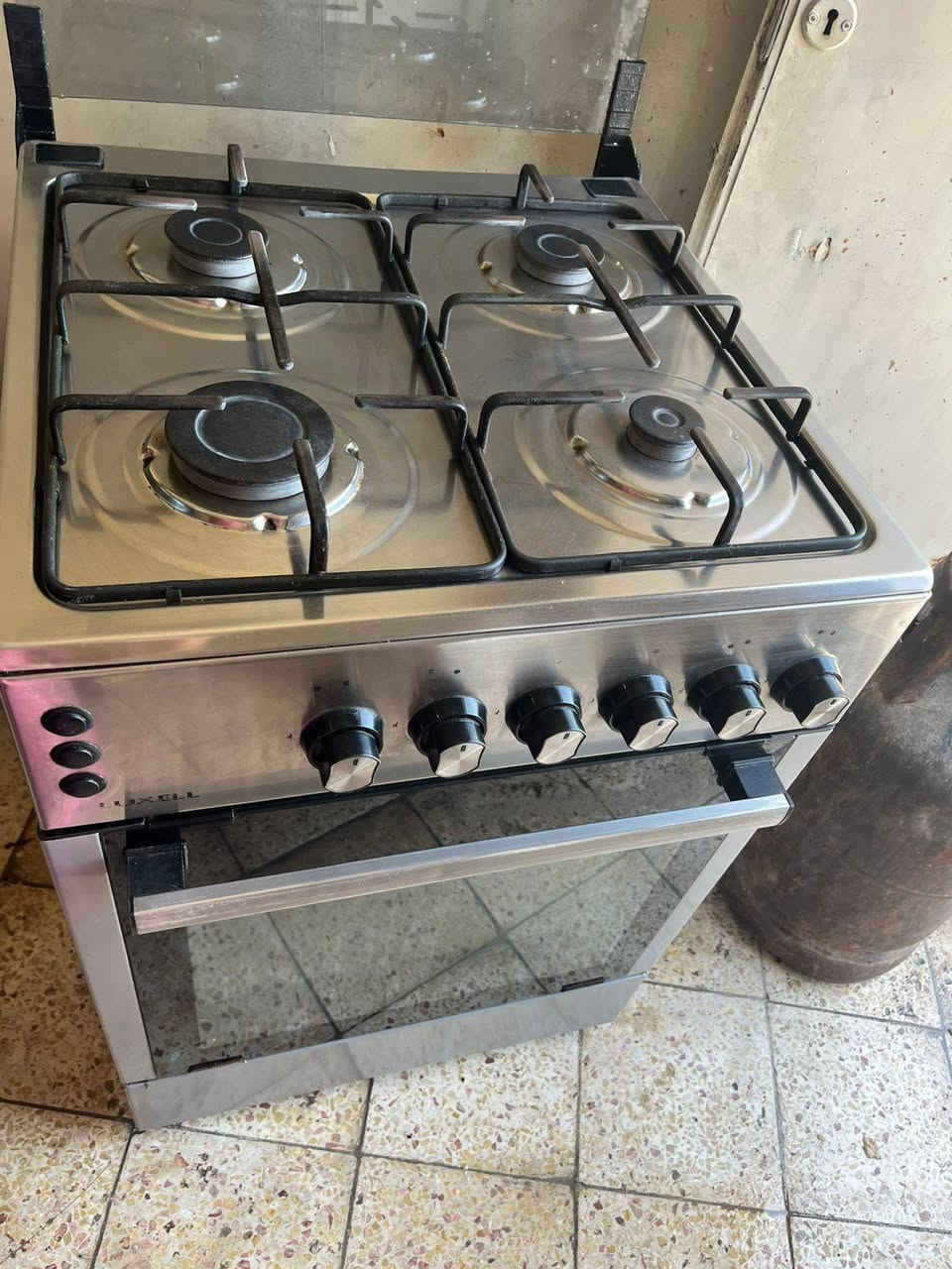 طباخ ايطالي نضيف جدا عل فحص السعر 125


**إذا كنت صاحب هذا الإعلان وتريد حذفه لأي سبب، رجاءا أرسل رسالة إلى الدعم الفني**