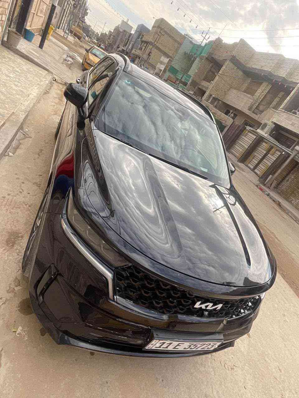 السلام عليكم 
كيا سورنتو موديل 2022 
فول مواصفات 1/1 اعلى مواصفات بالسورنتو 
بدون حادث بيه طخه بقبق الصندوك مال امريكى فقط وصور الحادث والسونار 
بالمنشور سياره جديده رقم بغداد بسمي 
تحول ثاني يوم رقم وهزه جدد مكانه بغداد 
سونار المندلاوي جديد سياره جاهزه السعر 
215$
نظام هايبرد شحن وبانزين بدون ايرباك 
اقرا المنشور قبل الاتصال ‭0771 910 1114‬ بغداد, العراق
