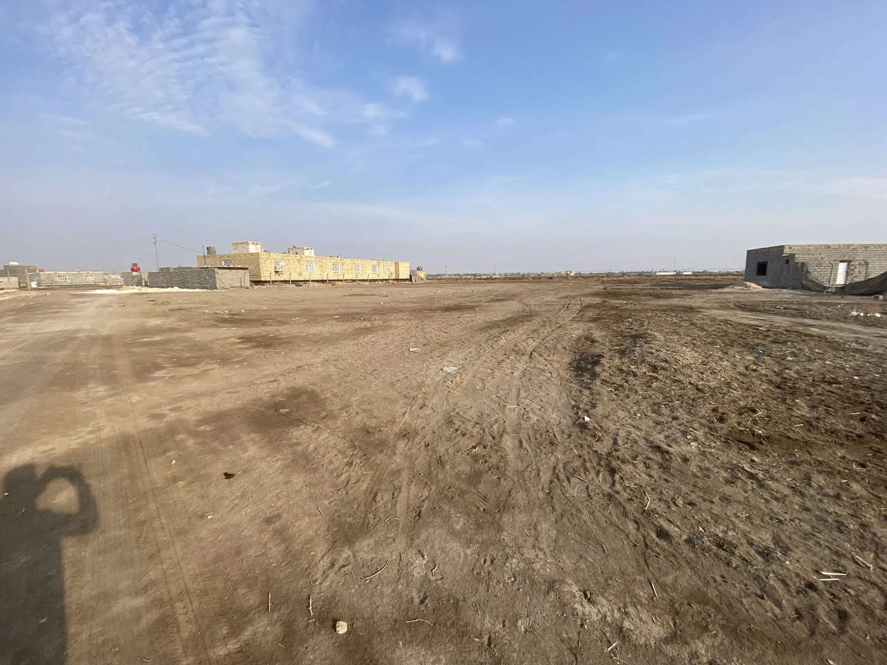 السلام عليكم ارض زراعيه للبيع مساحه 2دونم كافات الخدمات سند 25مداور ثاني يوم
مكان /طريق دغاره خلف مطعم واثق 

‭0781 175 0017‬
