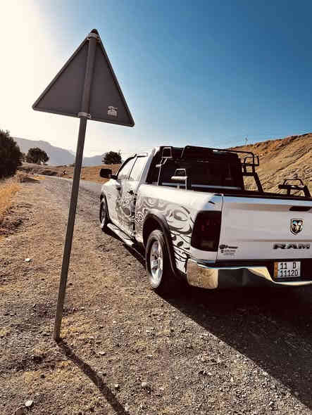 للبيع او مراوس تشارجر

دودج رام موديل 2021

محرك 6 سلندر اقتصادي جداً

رقم بغداد الدولي
هزة جديدة
سنوية 2029

ضرر دعامية وبنيد فقط بدون دواخل بدون ايرباك وكما موضح 
تاير جبلي

السعر 225 ورقة 
 واذا ميعجبك سعرها عوفها خ تولي ودور وحدة ارخص 

‏بغداد الشعب 
***********
