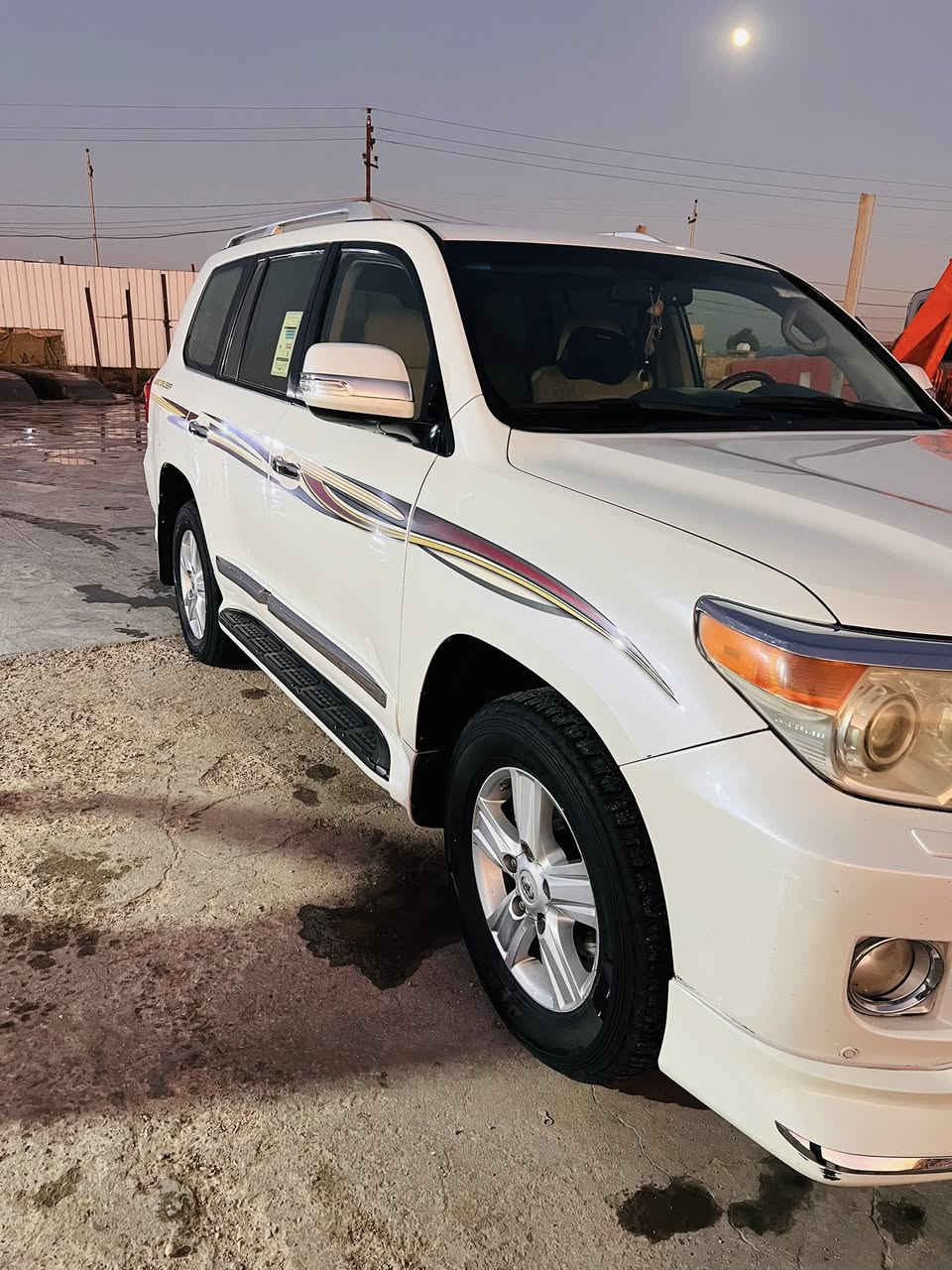 السلام عليكم
للبيع لاندكروز

موديل2013

رقم  بصره بسمي 
مكفول سياره  

اللون ابيض

مكينة 8سلندر

تخم تاير جديد 

ثلاجة

حساسات  خلفي 

فتحة سقف

تحكم ستيرن

نظام ترحيب

بصمة

السعر355وبيه مجال بسيط

مكان دوانيه قظاء البدير ***********
